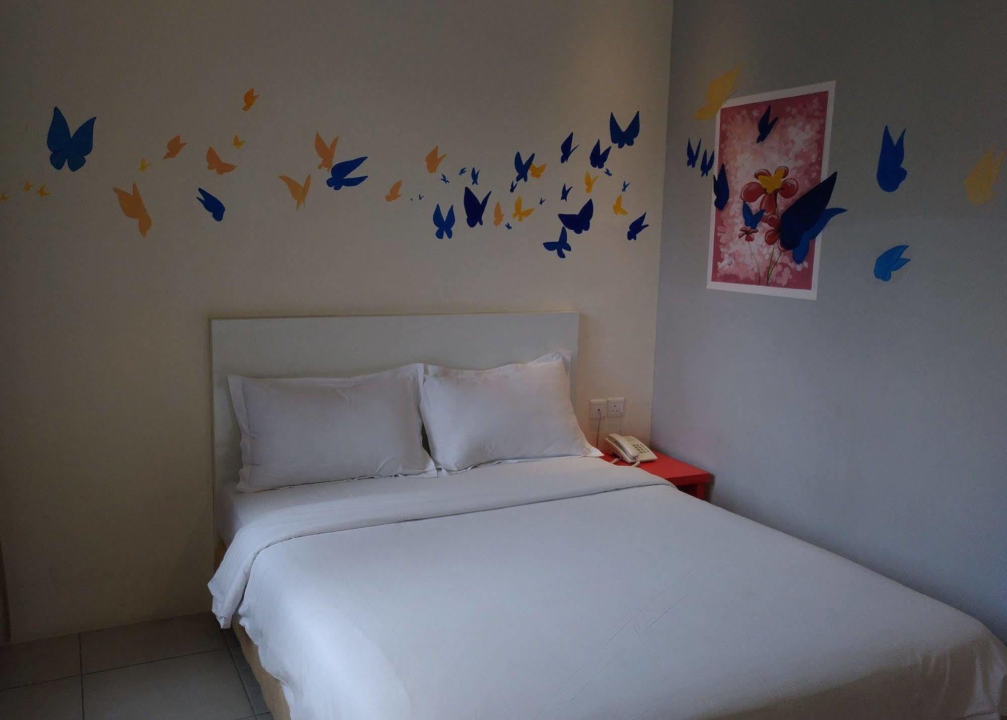Hotel Strawberry Fields Petaling Jaya Eksteriør billede