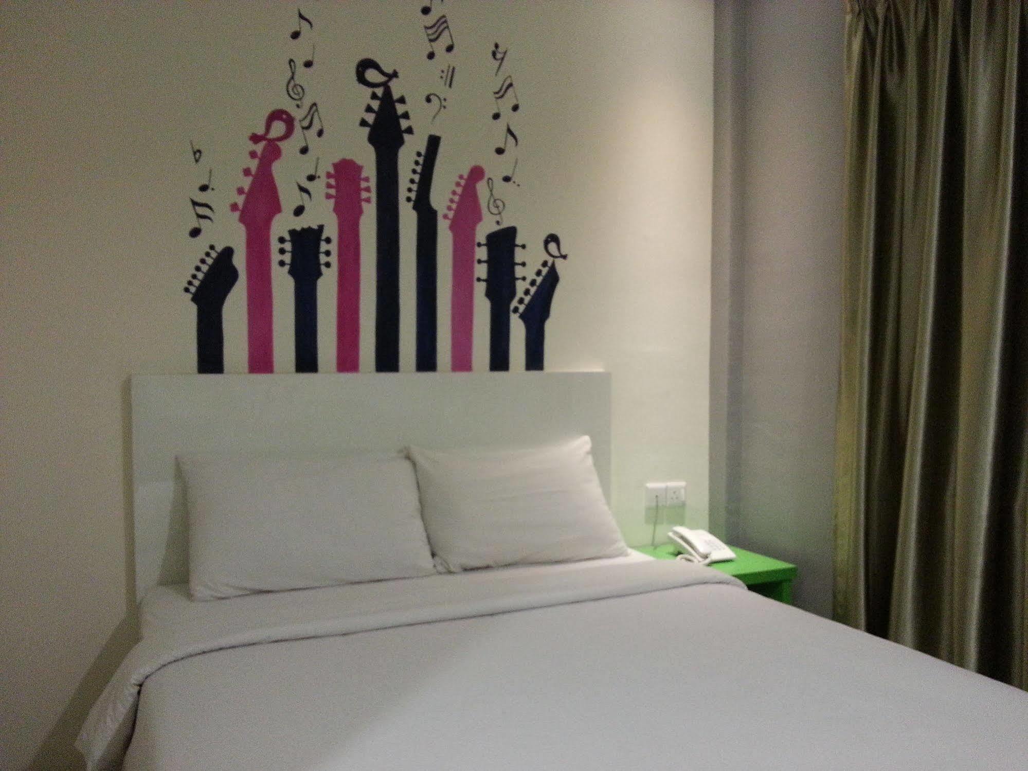 Hotel Strawberry Fields Petaling Jaya Eksteriør billede